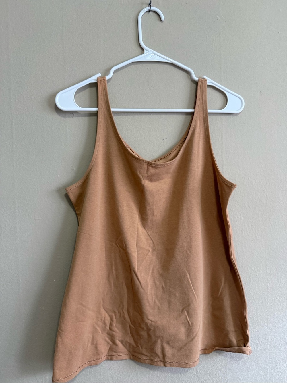 J. Jill Sleeveless Scoop Neck Tank Top - Tan. Size Medium Petite